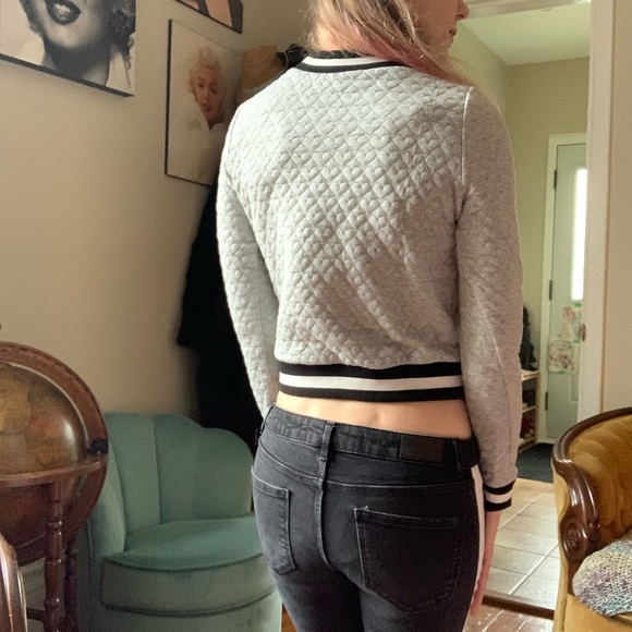 NWT Kersh “Quilted” Heart Crop Sweater - Picture 8 of 8